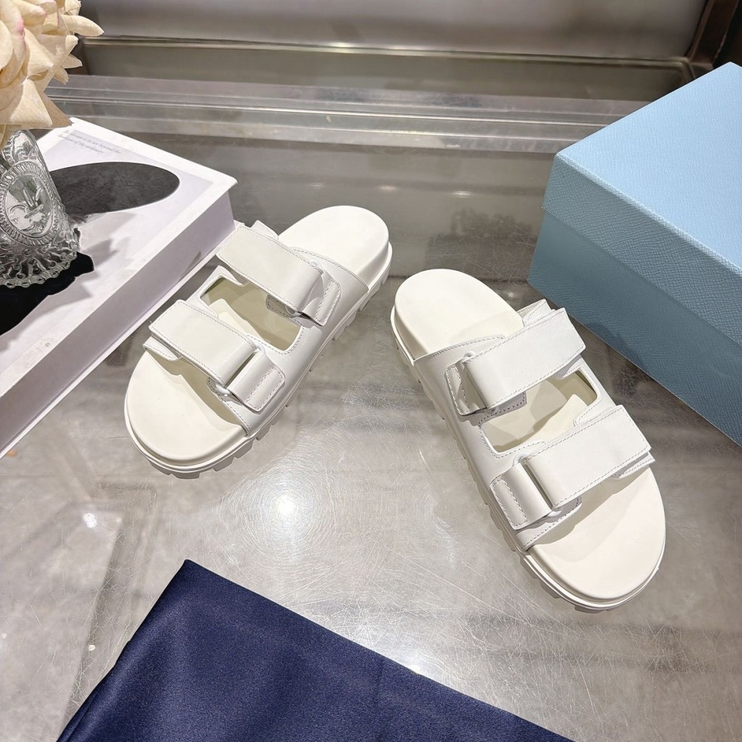 Luxury Brand Casual Footwear U - Casual Sandal Leather incelemesi ve fiyatı